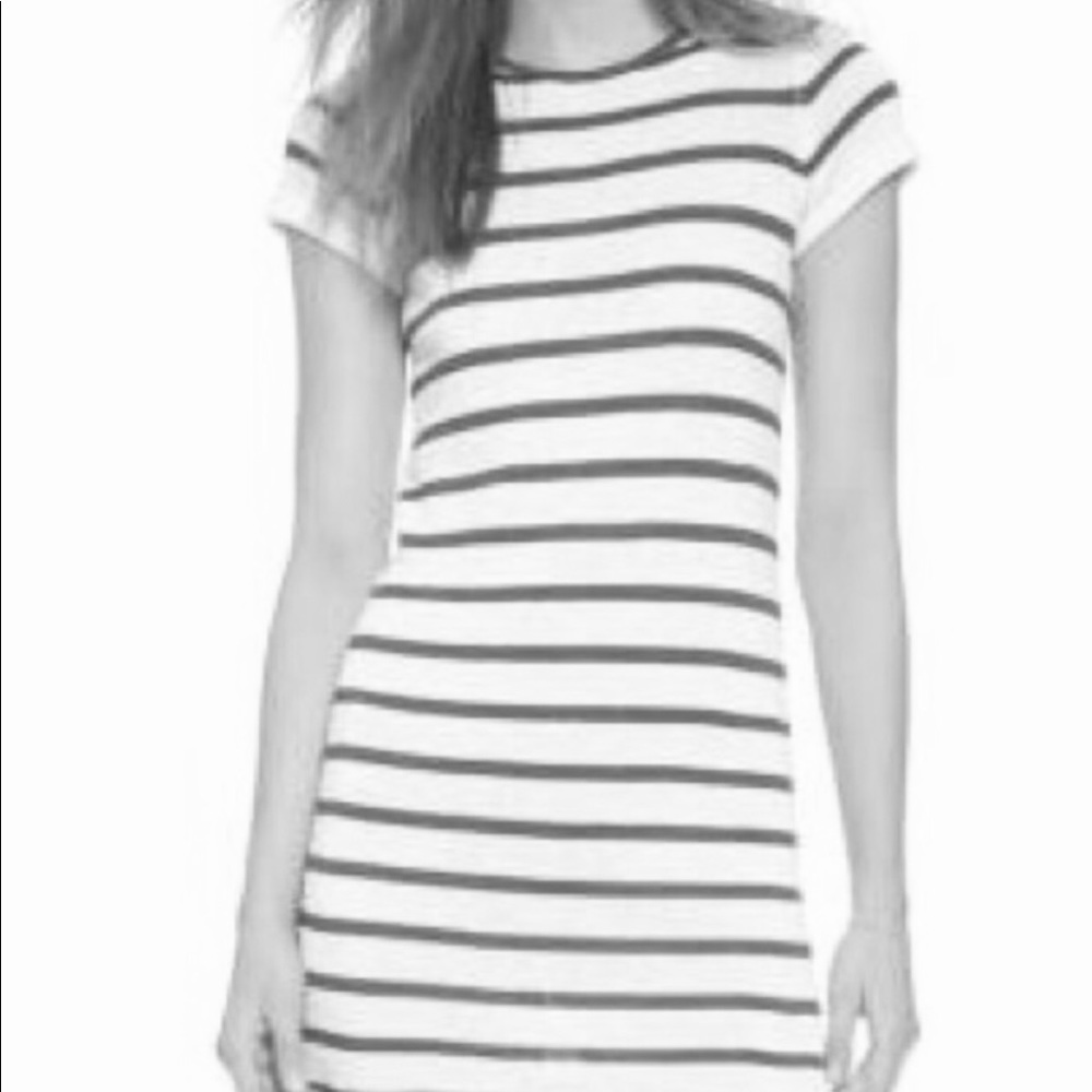 Alice and Olivia tshirt dress